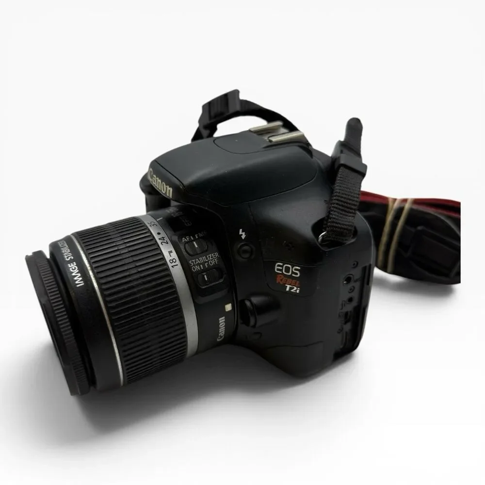 Canon EOS Rebel T2i Digital SLR Camera with EFS 18-55mm Lens, Memory Card